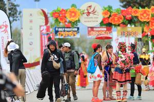 BIB: 
                            <button type="button" onclick="openModal(27895765)" class="btn btn-primary btn-sm float-right btn-popup" data-toggle="modal" data-target=".modal-high-quality">
                        <i class="fas fa-shopping-cart"></i> Add to Cart
                    </button>
                                            <button type="button" onclick="isThisMe(27895765, true)" class="btn btn-success btn-sm float-right btn-popup btn-isme hidden" data-toggle="tooltip" data-placement="bottom" title="นี่คือรูปของคุณใช่ไหม คลิกที่นี่เพื่อเอาเข้าอัลบั้ม">
                        <i class="fas fa-plus"></i> Add to album
                    </button>
                    <button type="button" onclick="isThisMe(27895765, false)" class="btn btn-warning btn-sm float-right btn-popup btn-isnotme hidden">
                        <i class="fas fa-ban"></i> Remove from album
                    </button>